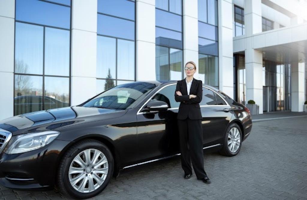 Why Choose a Limousine Service in Singapore for Special Occasions