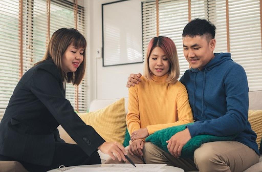 Navigating Emotional Turbulence: Family Counselling Services in Singapore