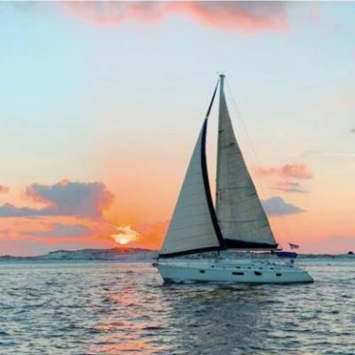 Minimalism on Water: Living with Less on a Boat