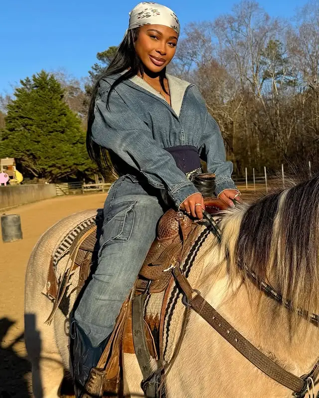 Jayda Wayda Horse Riding