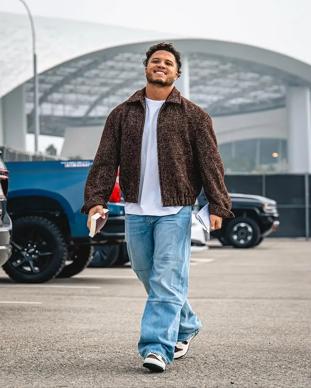 Blake Corum Biography